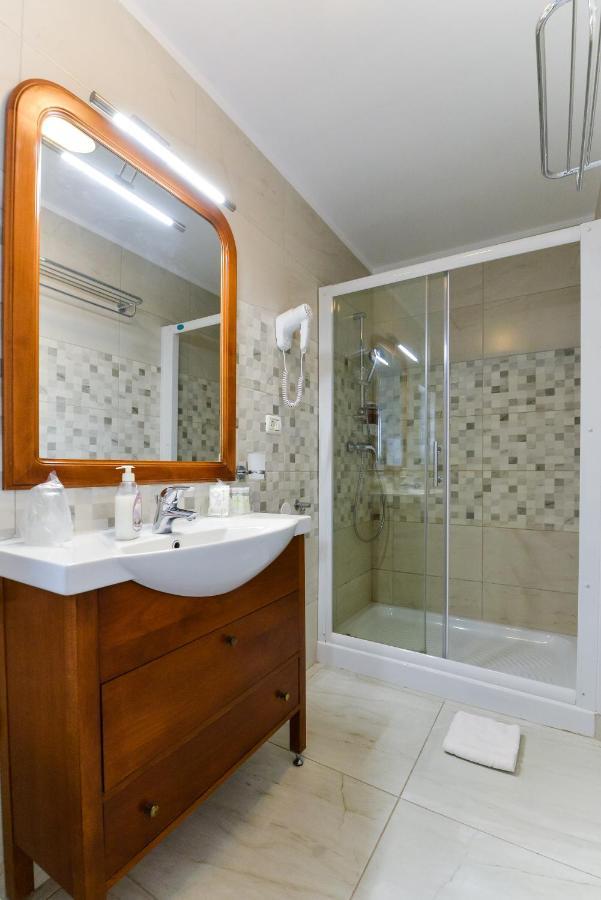 Ago Apartments Bucharest Luaran gambar